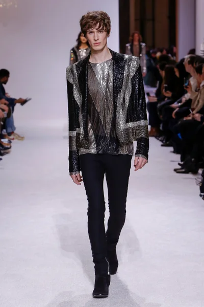 Look 95